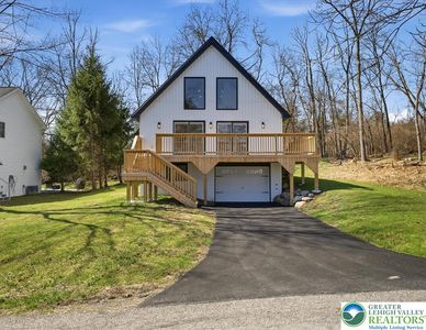 Property at 43 Lenape Trl, Mount Bethel, PA