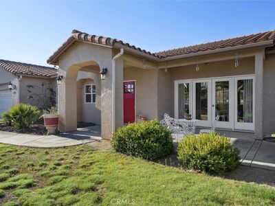 1100 N Ferrocarril Rd