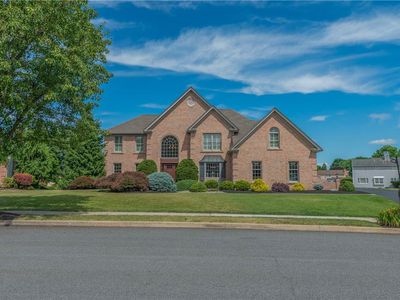 3781 Chris Dr