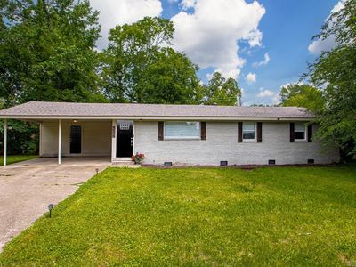 2302 E Meadowbrook St