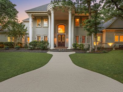 32 Wyck Hill Ln