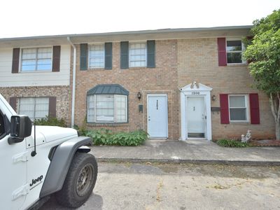 1204 Cactus Ave