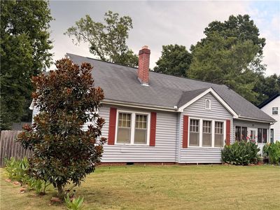 401 Rose Hl