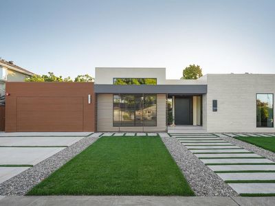 15063 Esther Dr