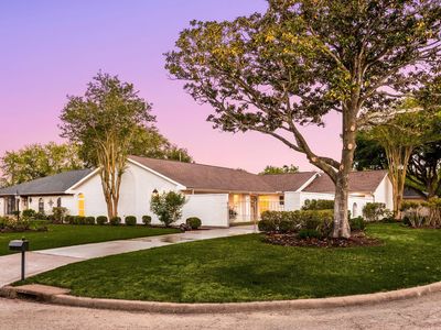 3102 Rockmoor Ct