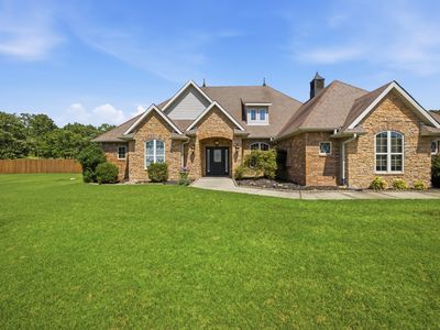 100 Liberty Cir