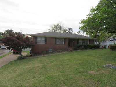 1204 Kennamer Dr SE
