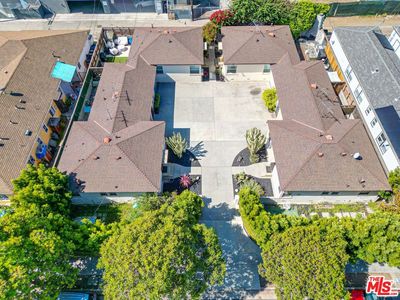 4239 S Centinela Ave
