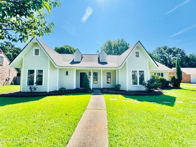 124 Westlake Dr