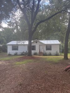 Property at 7030 NW 167th Pl, Trenton, FL