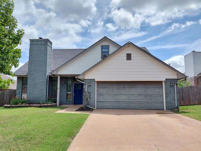 17620 Iron Ln