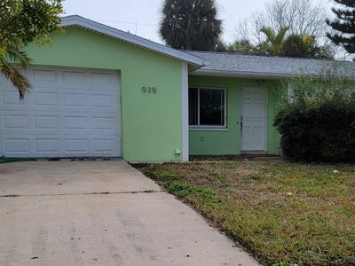 929 Bruce Ave