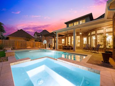 2437 Mountain Falls Ct