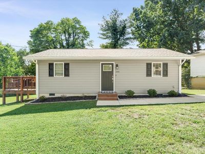 1101 Gearhart Rd SE