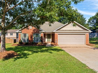 Property at 3604 Village Dr, Opelika, AL