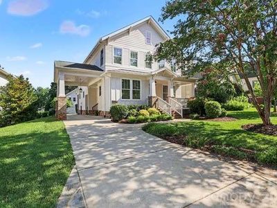 163 N Canterbury Rd