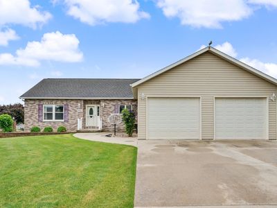 Property at 441 8th Ave NW, Dyersville, IA