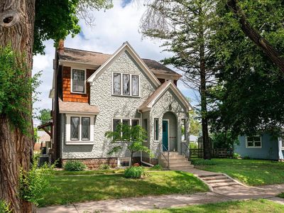 1801-1803 Cameron AVENUE