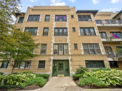 4310 N Clarendon Ave APT 1021
