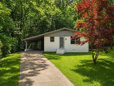 3842 Rhonda Ln