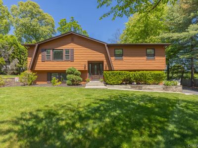 Property at 4 Apple Court, Nanuet, NY