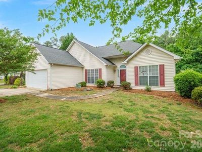 1236 Midlake Ave