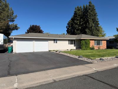 4429 Sycamore Dr