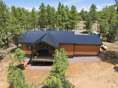 3847 Apache Dr