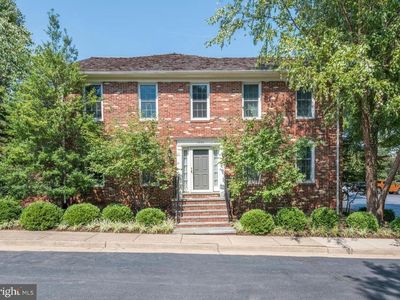 7348 Lewinsville Square Pl