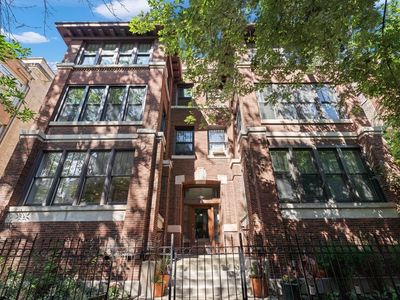 922 W Carmen Ave #3W