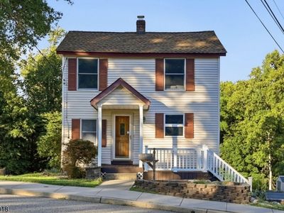 72 Arch St