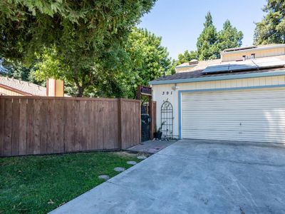 Property at 391 Scenic Pl, Manteca, CA