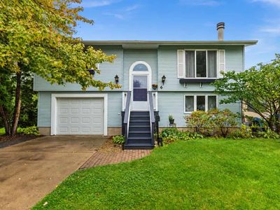6 Lee Ct