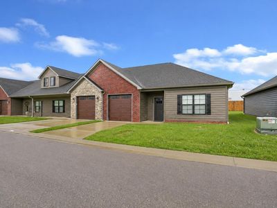 Property at 3782 High Pointe Ln, Newburgh, IN