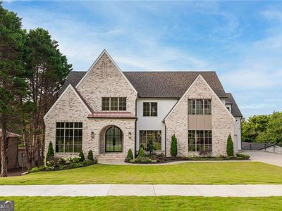 228 Thomas Cir