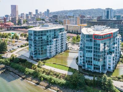 1310 NW Naito Pkwy Unit 1001