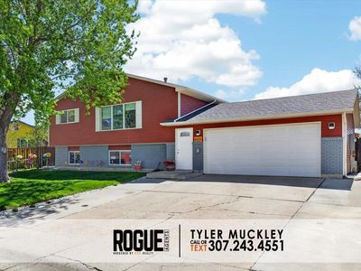 6529 Village Dr
