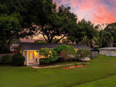2773 BELLE HAVEN DRIVE