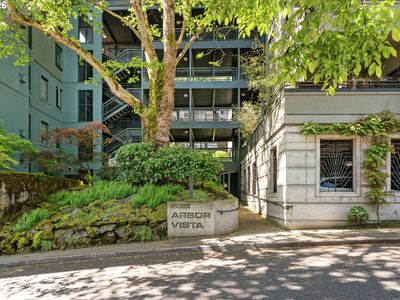 2024 SW Howards Way APT 405