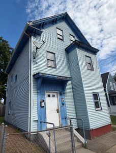 11 Brownville Ave