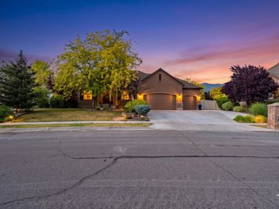 152 N Vista Dr
