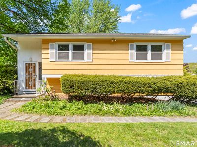 10 Brookwood Drive