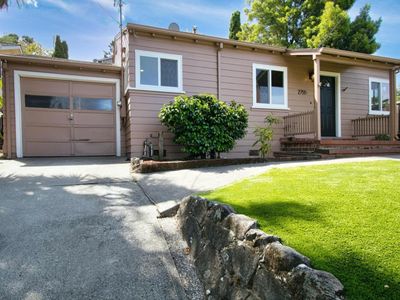2755 San Carlos Ave