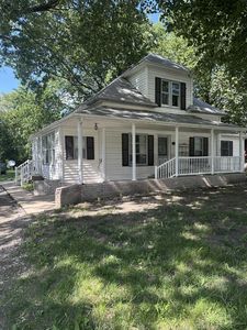 104 E Logan St