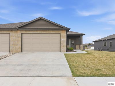 323 Deep Water Dr