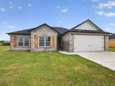 5825 Bluestem Way