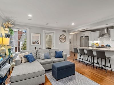 47 Soley St #2