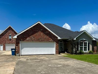 726 Acadian Dr