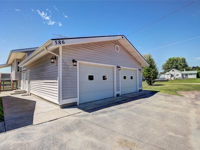 586 Willow Glen Dr
