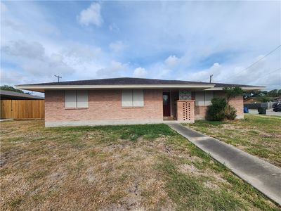 4401 Driftwood Pl